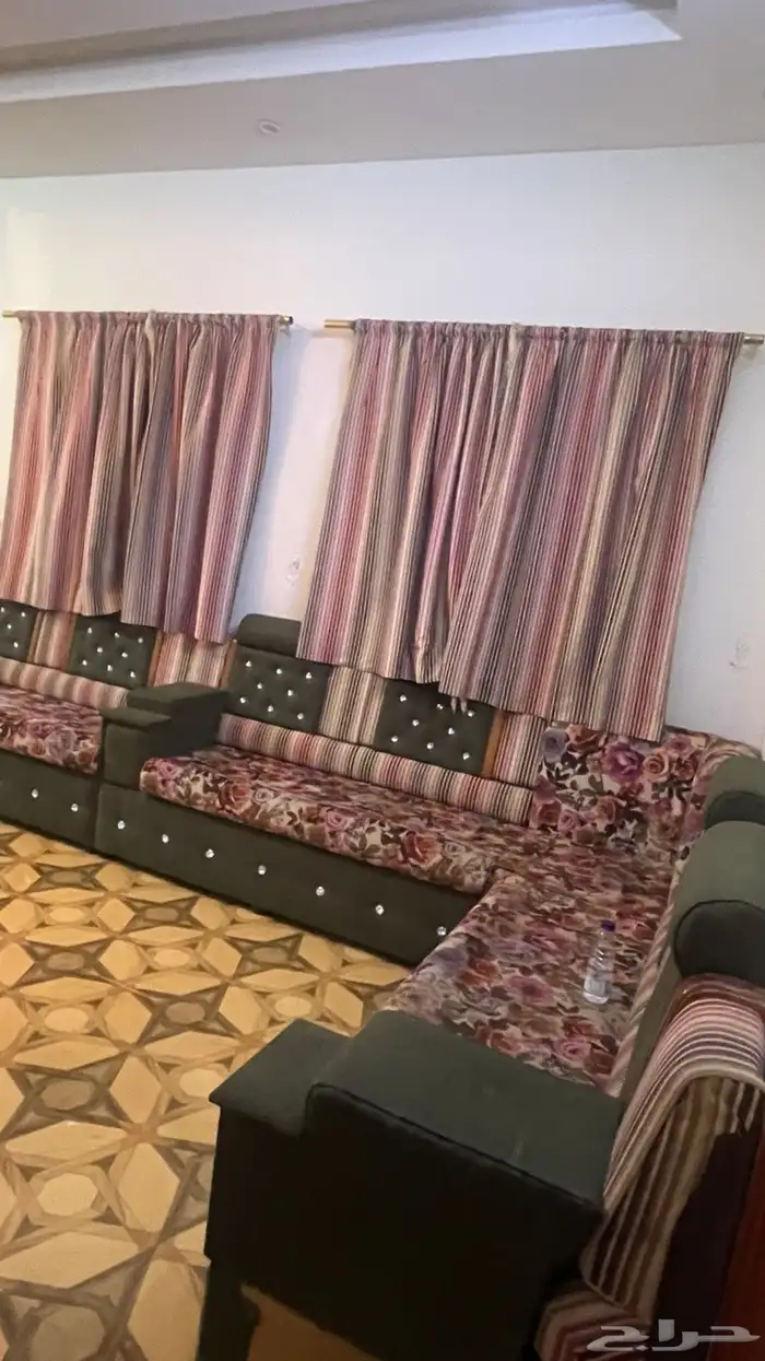 كنب للبيع وع السوم 0