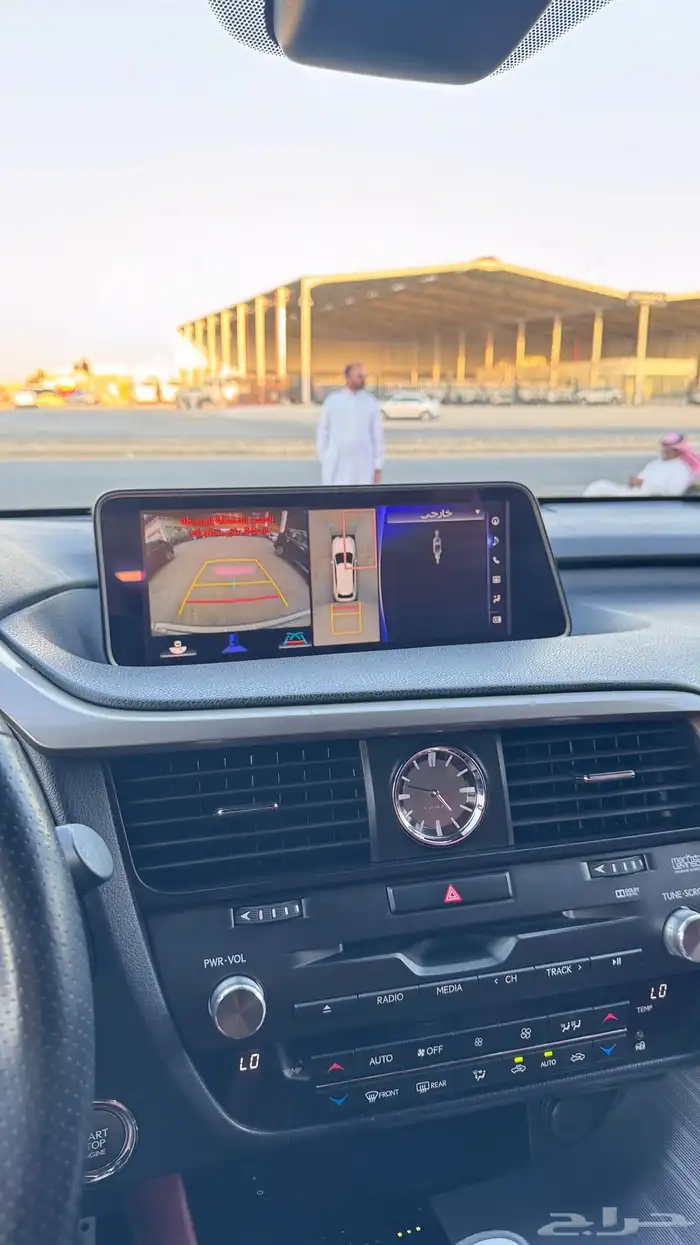 للبيع لكزس RX350 - 2016 اف سبورت فل كامل بحالة الوكاله 12