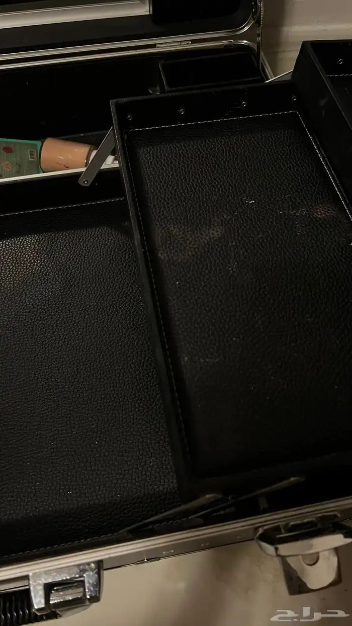 شنطه للمكيب ارتست وتنفع تسويحه متنقله 13