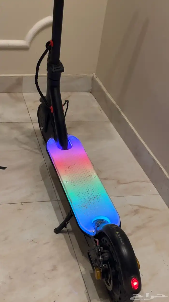 سكوتر نظيف لايوجد اي خرب فيها 0