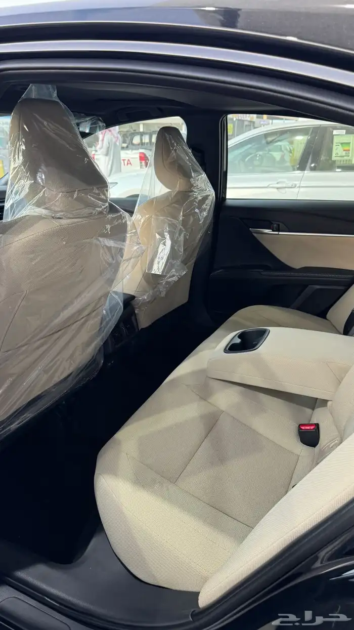 تويوتا كامري 2025 بنزين LE فتحة سقف بصمة سعودي جميع الالوان 4