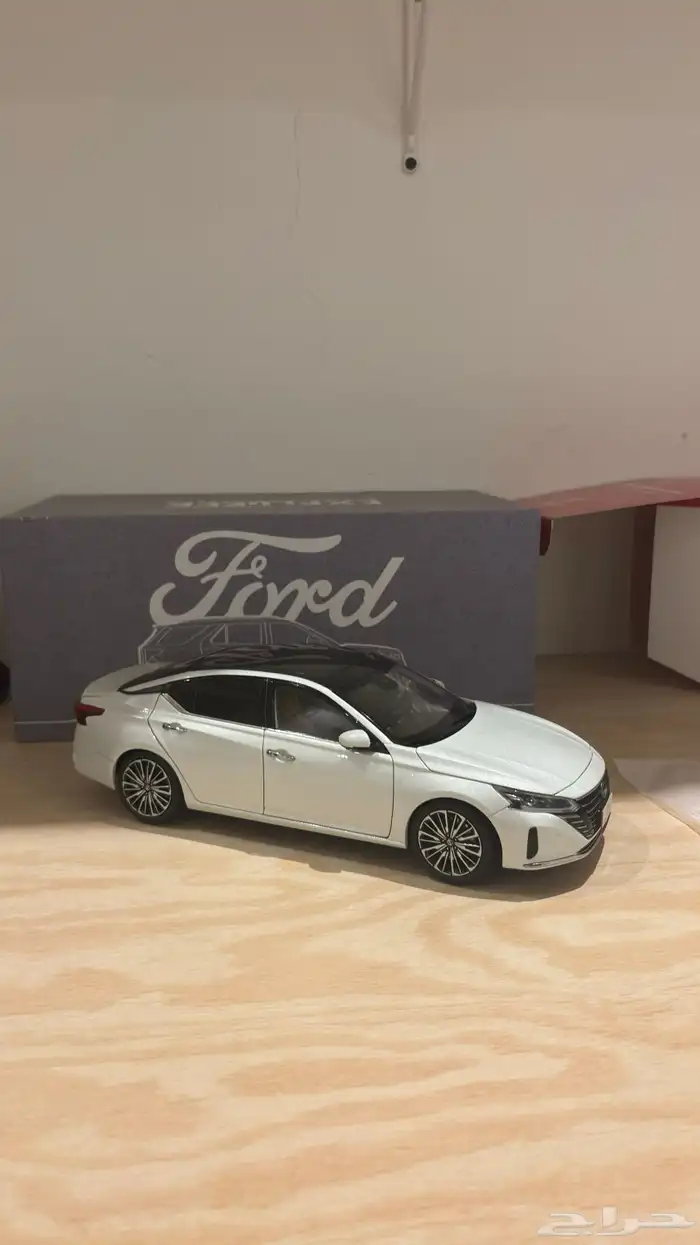 مجسمات سيارات جديدة مقاس 1 18 للبيع المستعجل 4