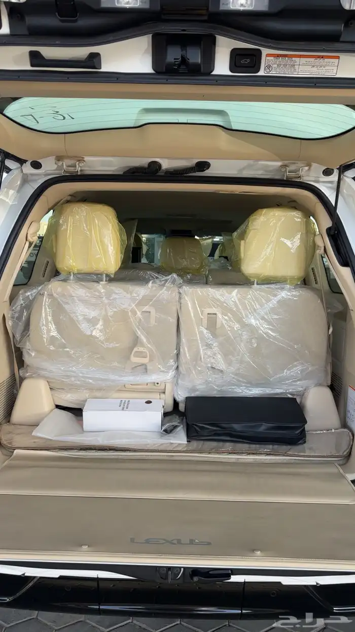 لكزس 2021 سعودي فل كامل ب 382.000 12