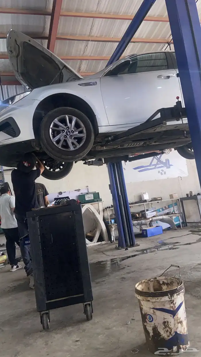 فنيين صيانة سيارات 1