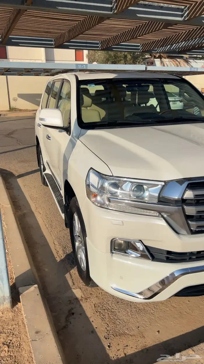 جي اكس ار 2016 V8 0