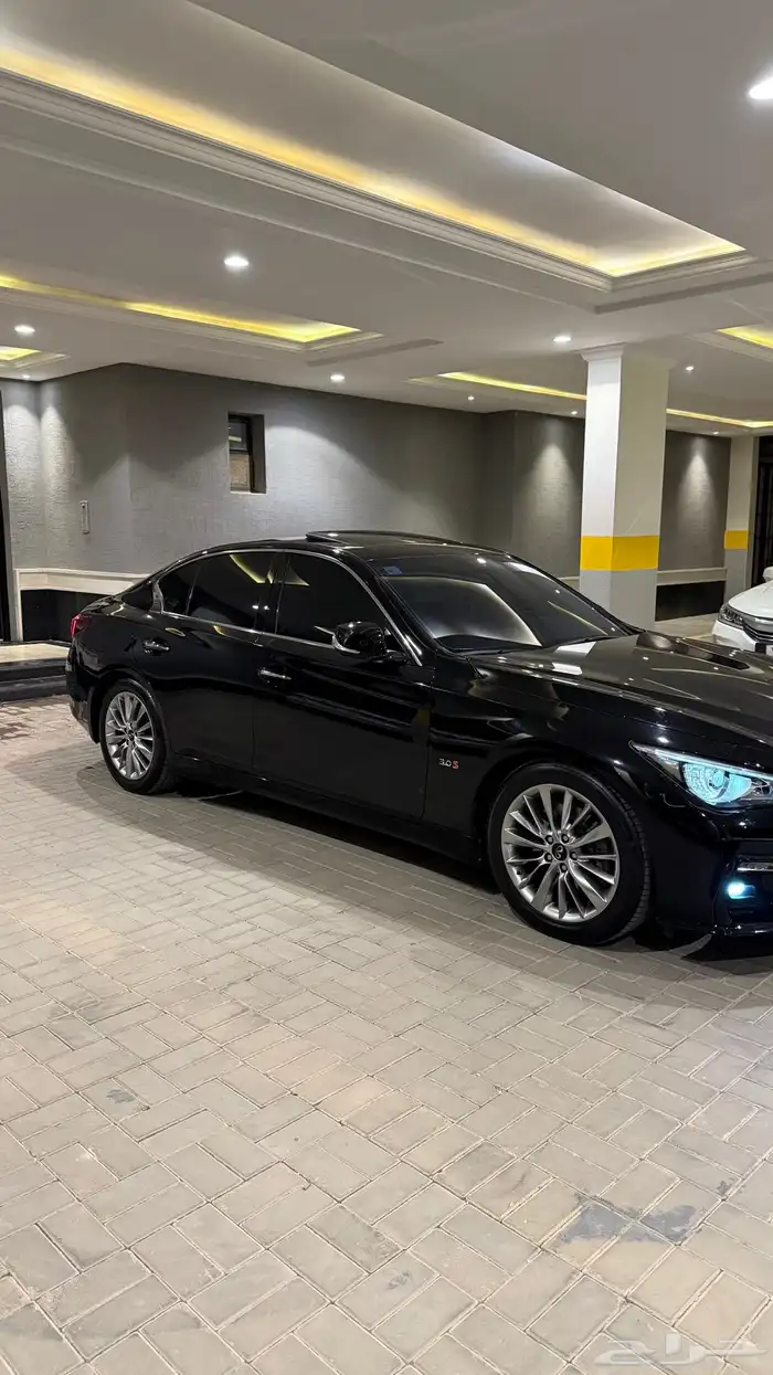 انفنتي Q50 2020 اسود ناري 4