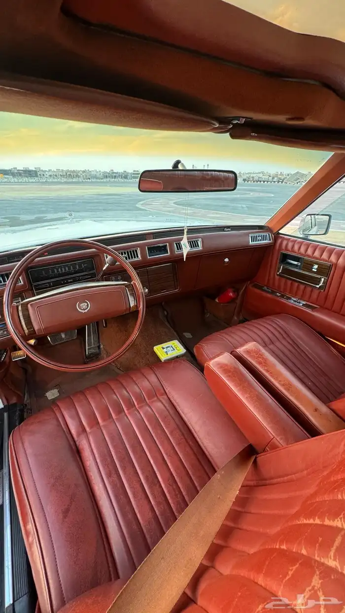 كاديلاك سيفيل 1977 عداد قليل 18