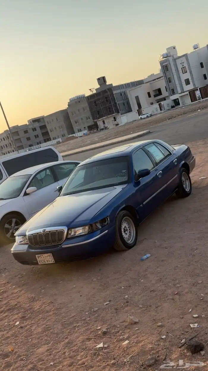 فورد ماركيز 2001 امريكي 1