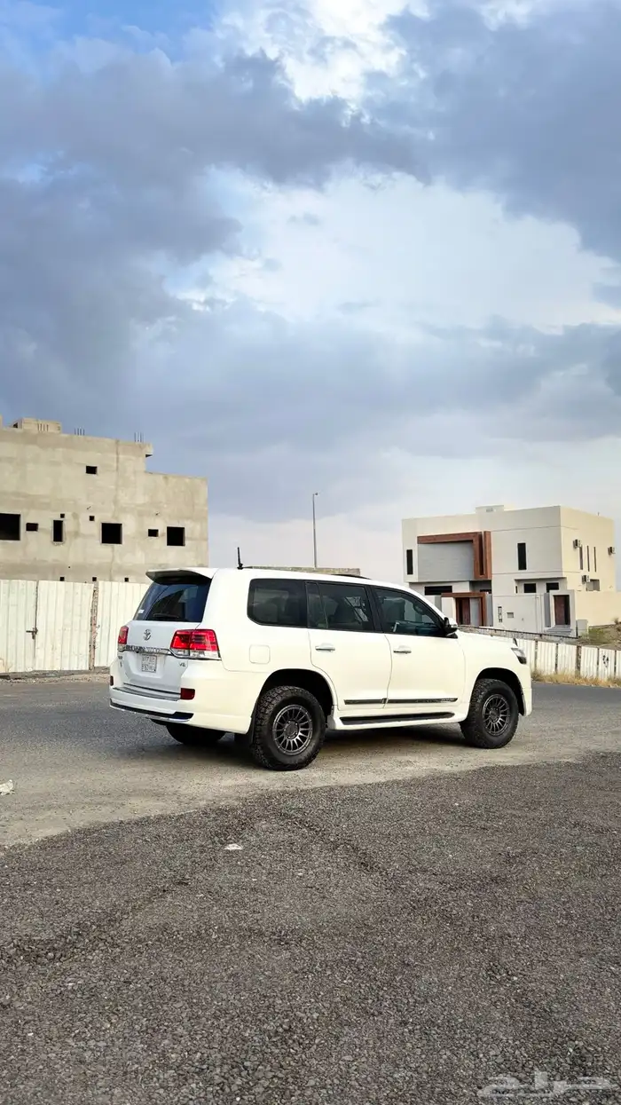 لاندكروزر 2008 مرهم 2021 12