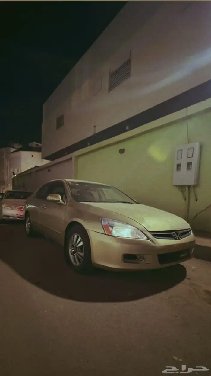 هوندا اكورد 2006 للبيع 4 سلندر نظيفه 10