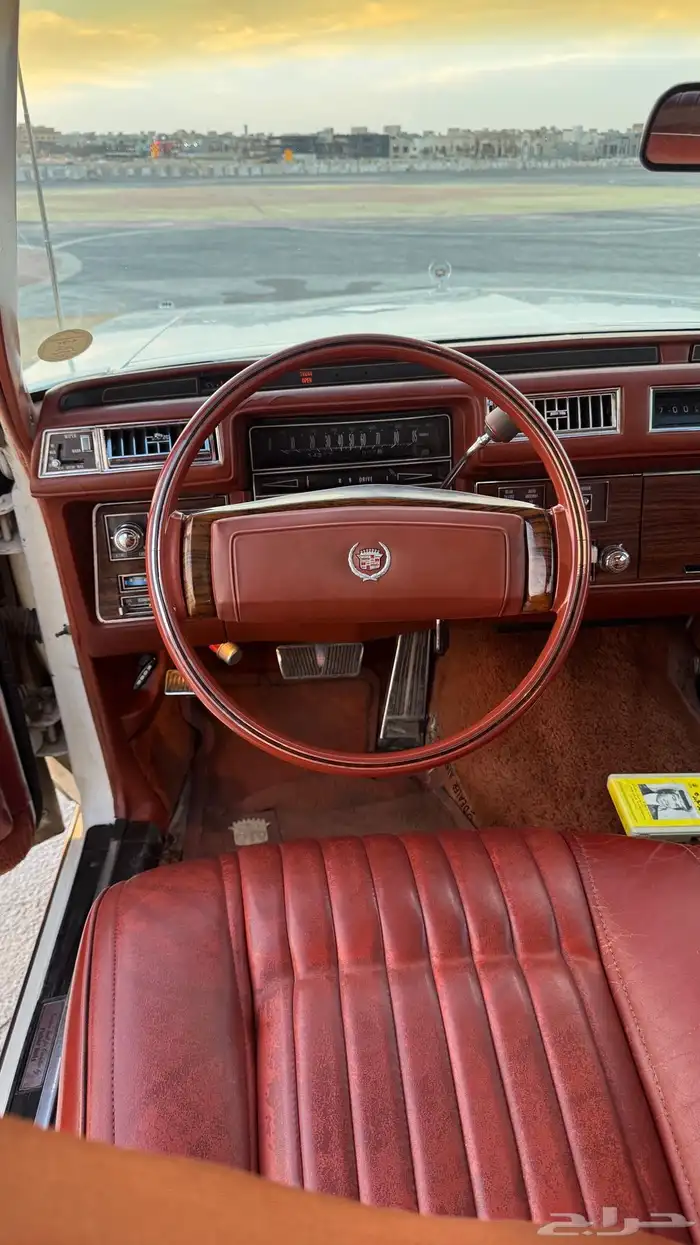 كاديلاك سيفيل 1977 عداد قليل 15