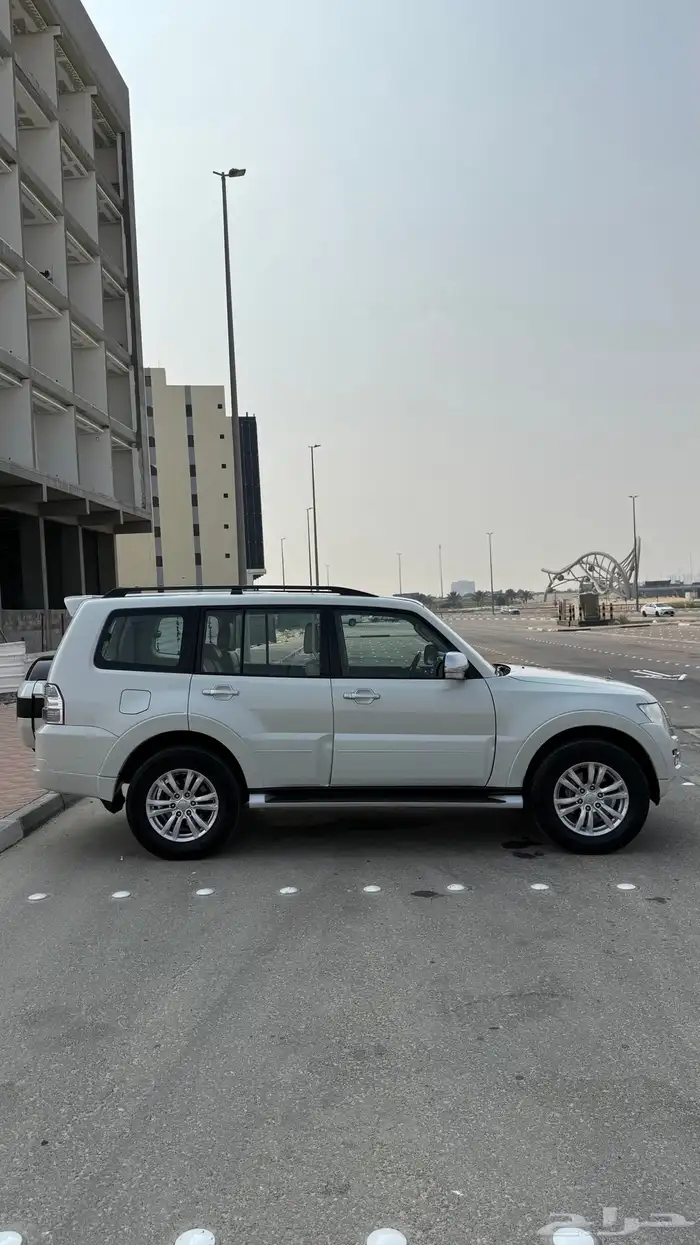 للبيع باجيرو 2017 فل كامل - مكينه 3800 8