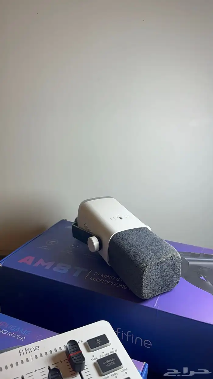 مكسر ومايك فيفاين معها كل اغراضها الاسلاك والستاند 1