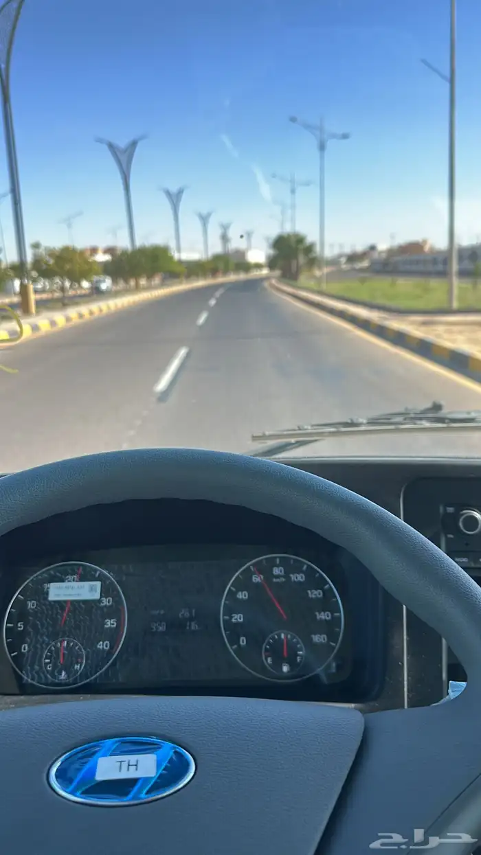 متسوبيشي باص 26 راكب مفحوص مجدد 20