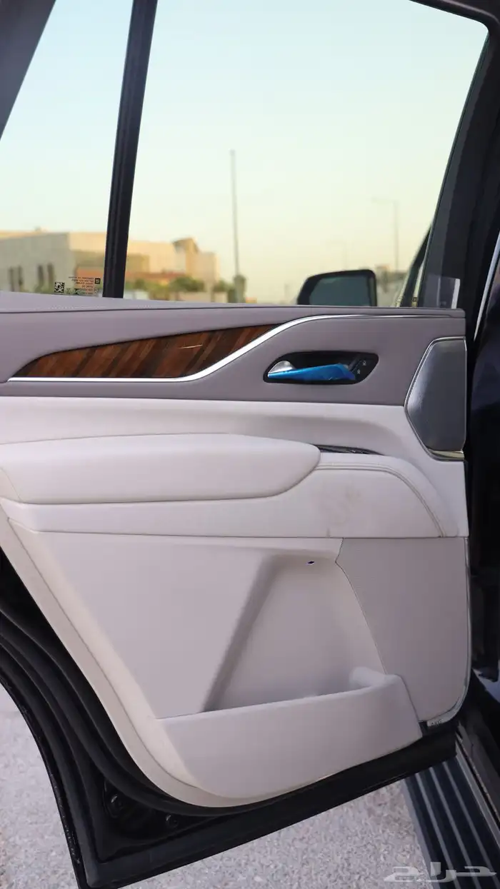 اسكاليد Sport .. بلاتينيوم ( نادر ) 29