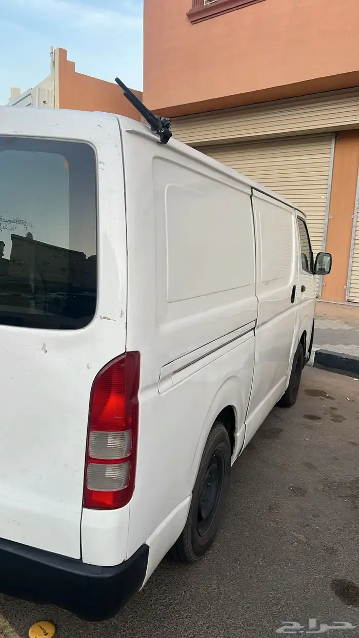 باص تايوتا موديل 2015 للبيع مركب فيه مكيف داخلي مفحوص 5