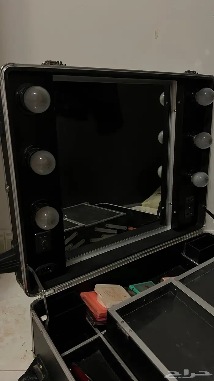 شنطه للمكيب ارتست وتنفع تسويحه متنقله 6