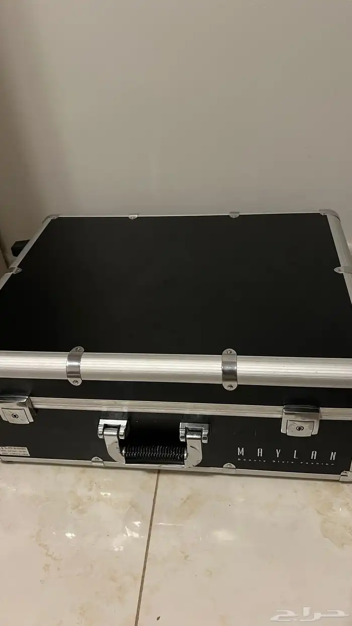 شنطه للمكيب ارتست وتنفع تسويحه متنقله 8