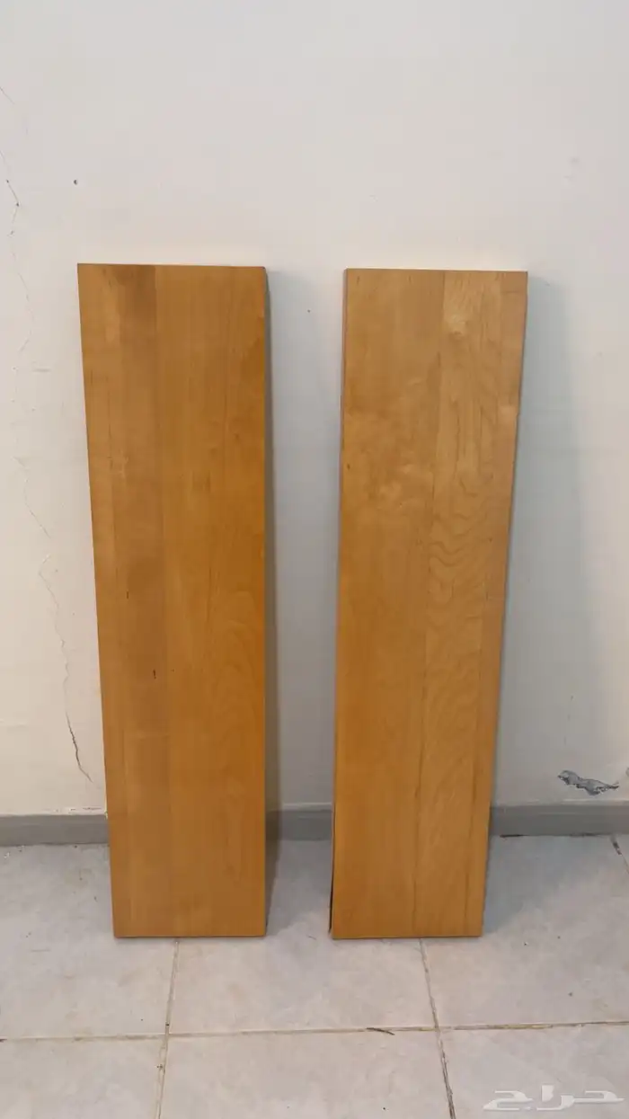 طاولة تلفزيون مع رفين 1