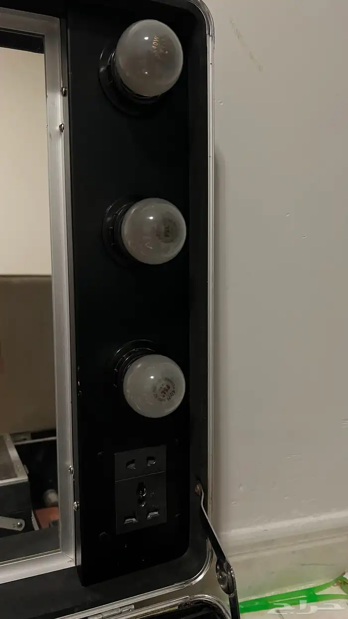 شنطه للمكيب ارتست وتنفع تسويحه متنقله 24