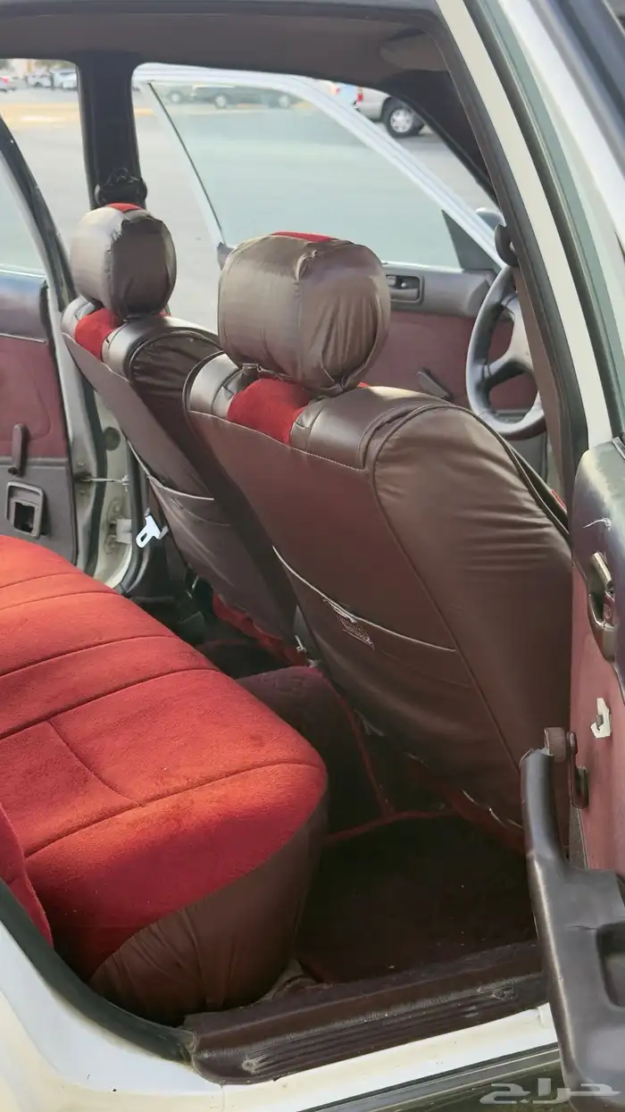 كرسيدا 1990 نظيفه بحالة ممتازة 5