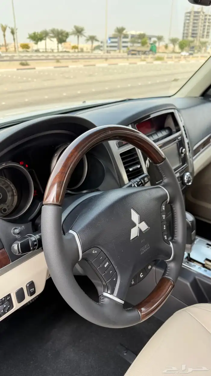 للبيع باجيرو 2017 فل كامل - مكينه 3800 19