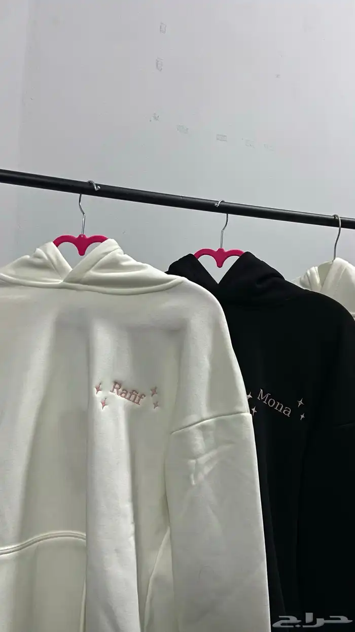 تطريز بلوفراتنا غير   . 3