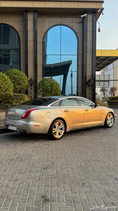 جاكوار xj لارج 2011 index