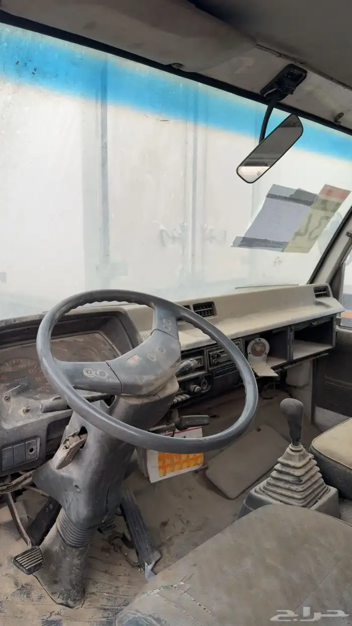 دينا ميتسوبيشي كانتر موديل 1994 7