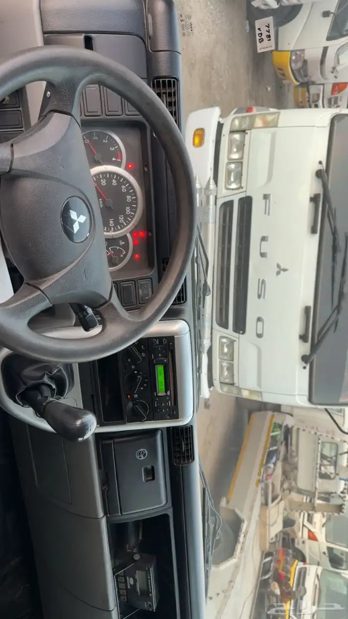 دينا ميتسوبيشي كانتر موديل 2017 وكالة 7