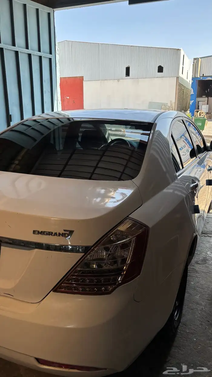 جيلي موديل 2012 3