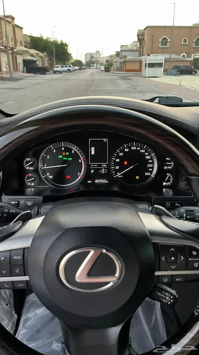 لكزس ال اكس 570 13