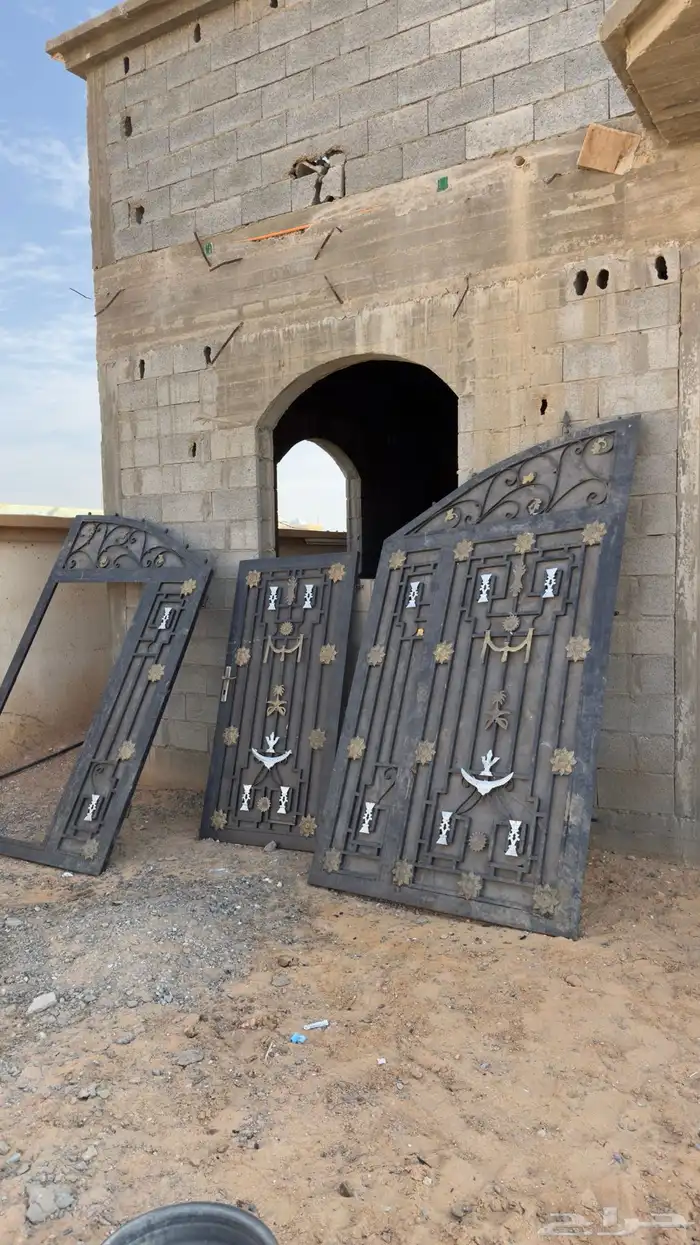 باب للبيع استعمال بسيط 0