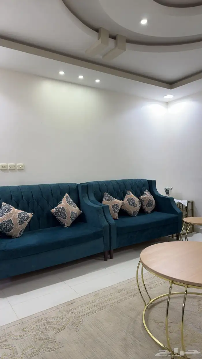 كنب 6قطع وفرشتة على السوم 0