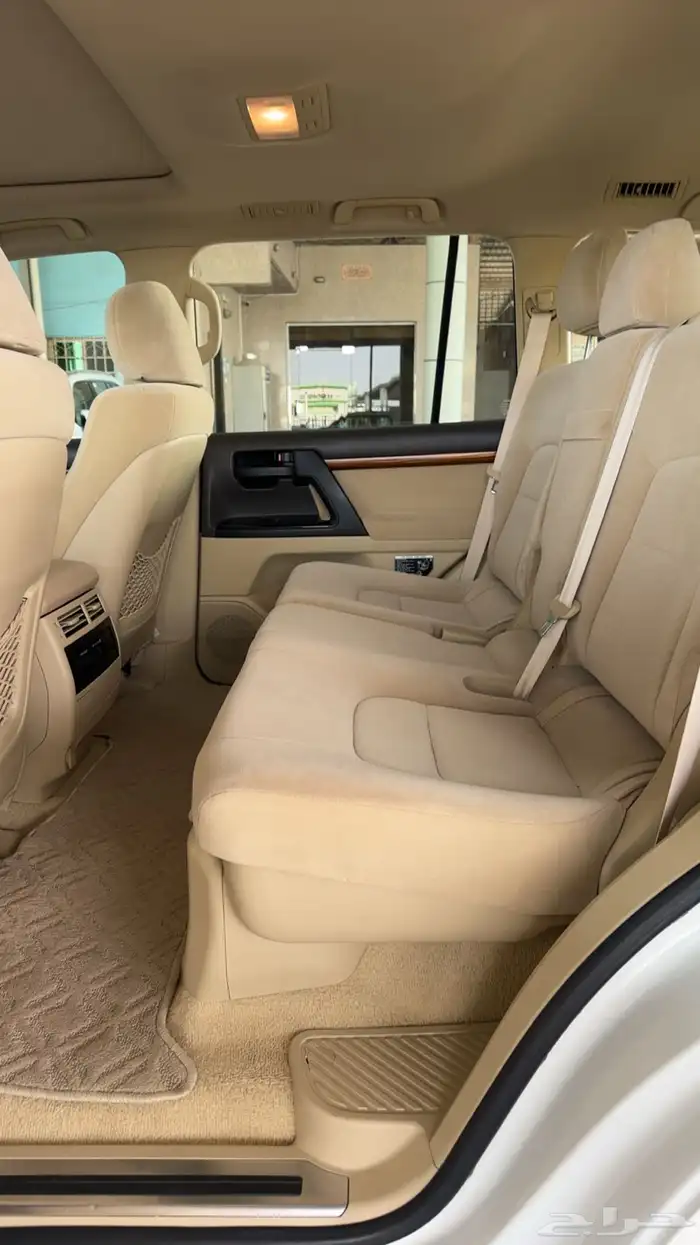 لاندكروزر 2016 بريمي فل كامل ب 172.000 12