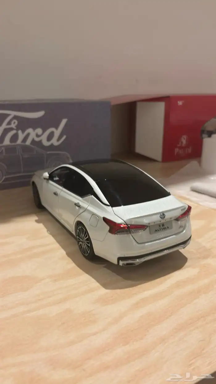 مجسمات سيارات جديدة مقاس 1 18 للبيع المستعجل 3