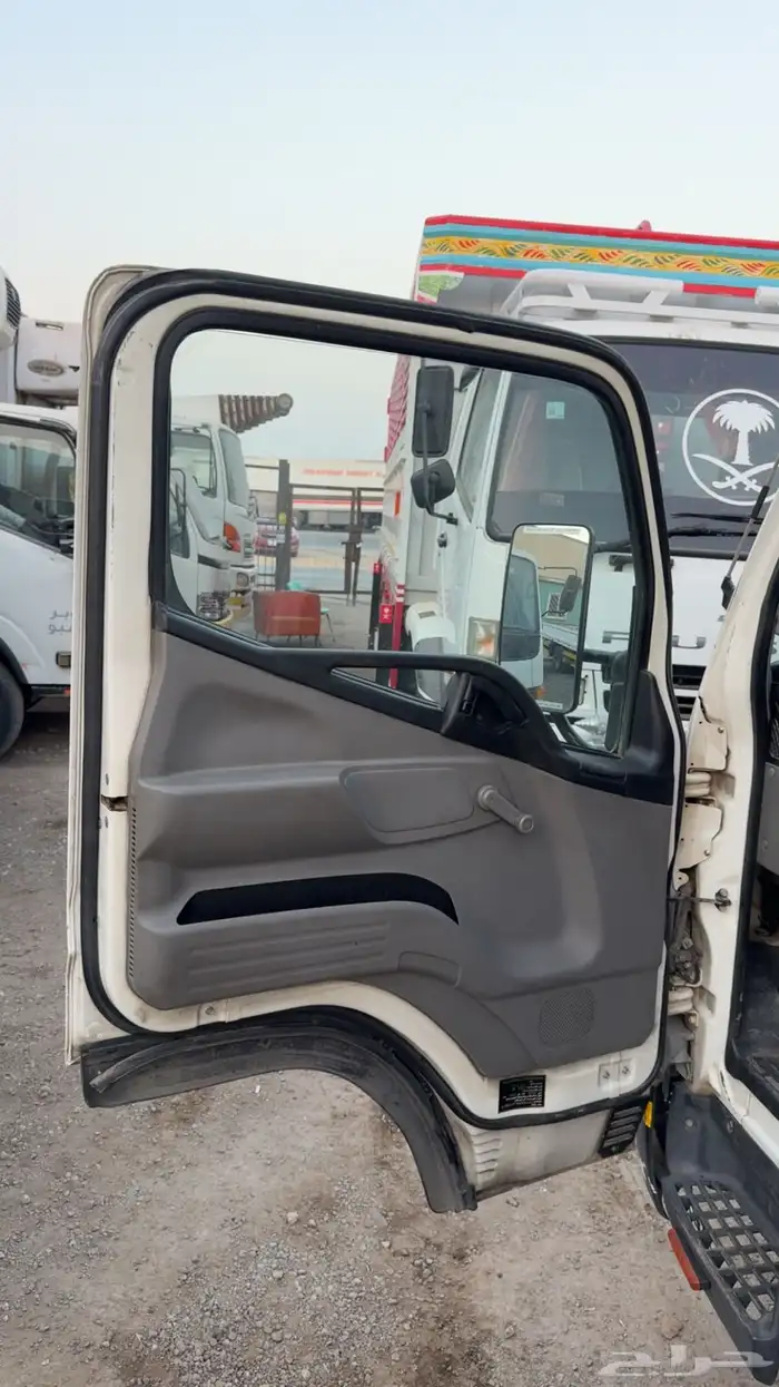 دينا ميتسوبيشي كانتر موديل 2017 وكالة 5