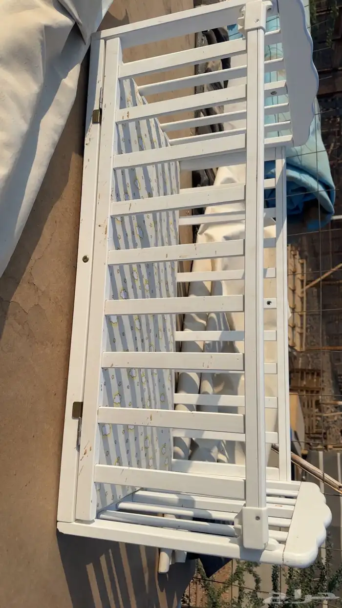 سرير اطفال ارضي 1