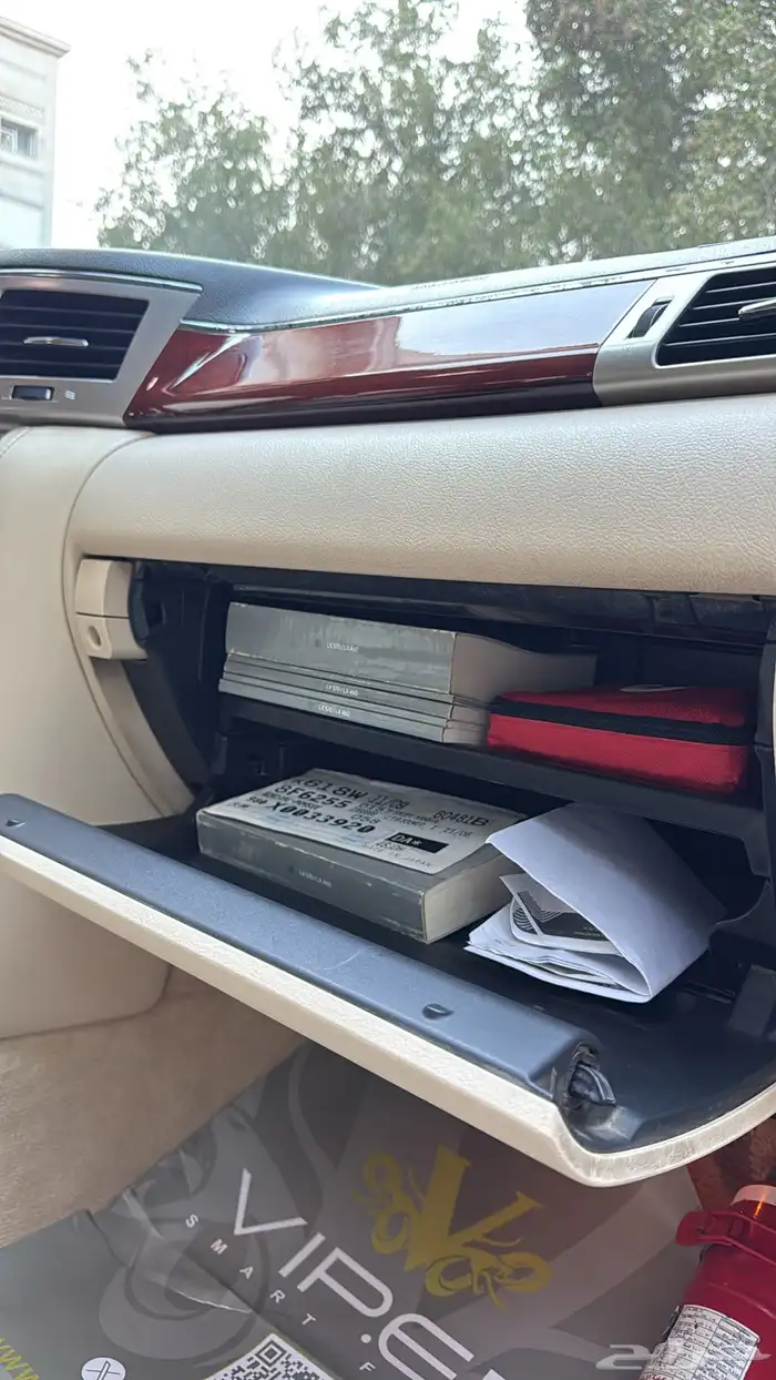 جيب لكزس 2014 28