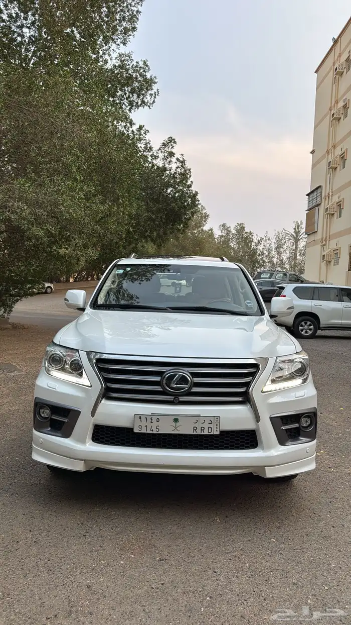 جيب لكزس 2014 3