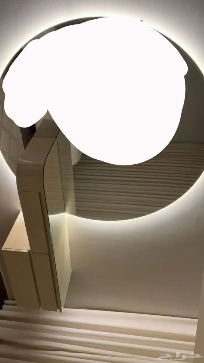 تسريحة طاولة ومرايه مع اضاءة 0