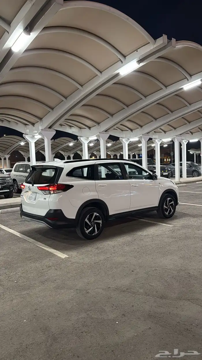 تويوتا راش 2023 فل كامل S 4