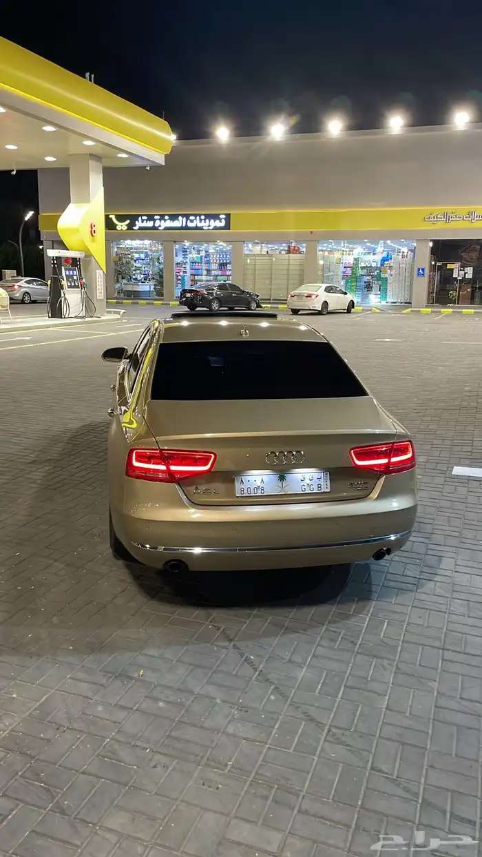 اودي A8 2