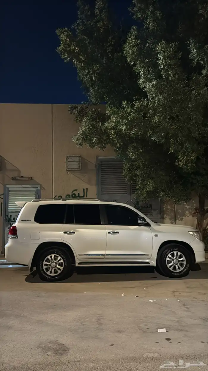 جيب لاندكروزر 0