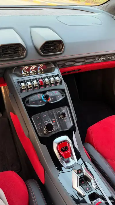 لامبرغيني هوركان موديل 2016 خليجي موجودة بدبي index