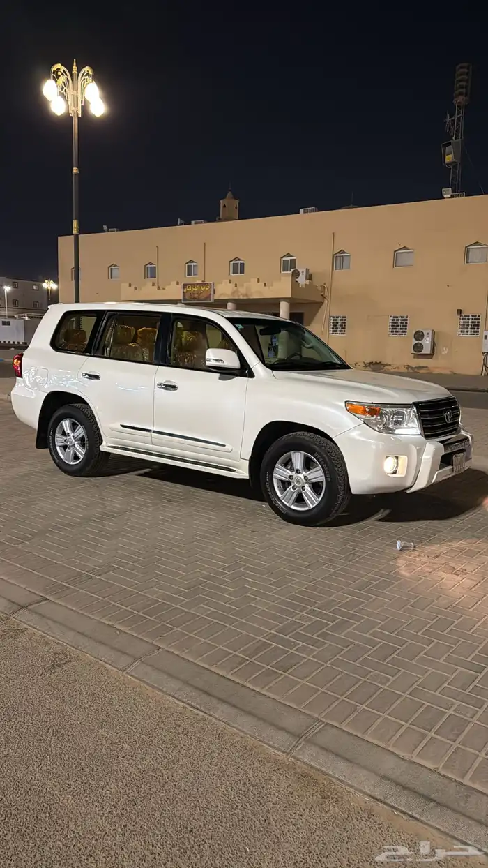 لاند كروزر 2014 1