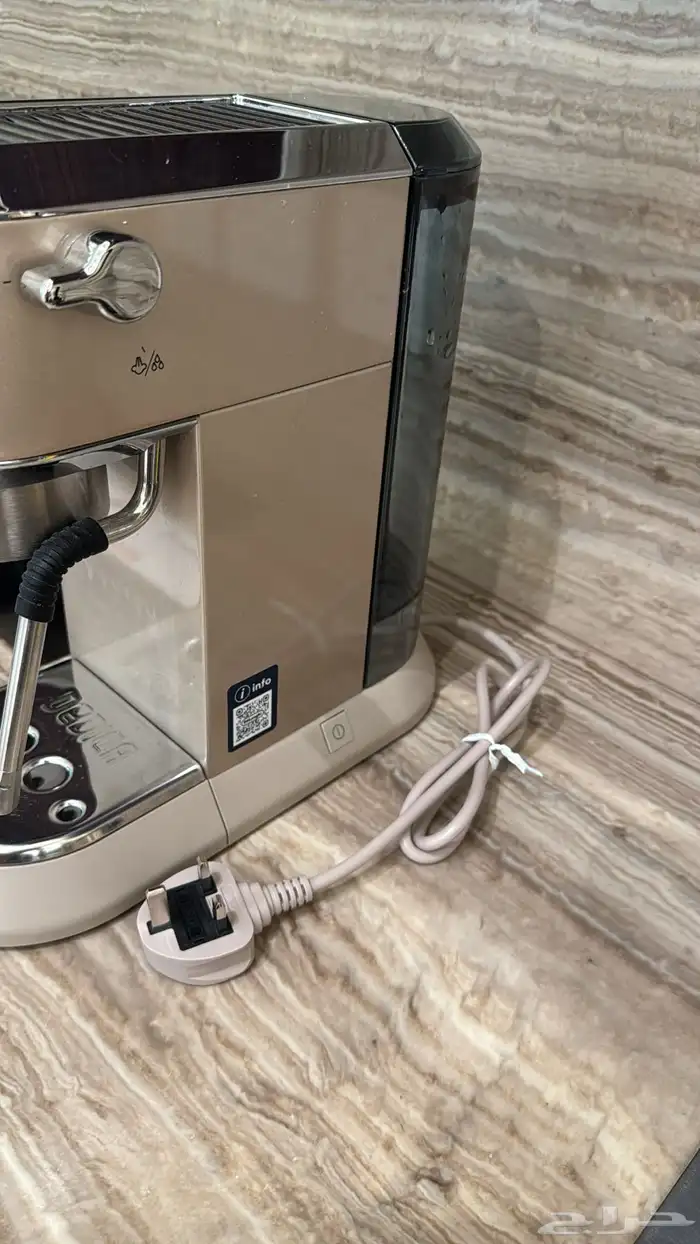 مكينه قهوه ماركه ديلونجي مع الملحقات 10