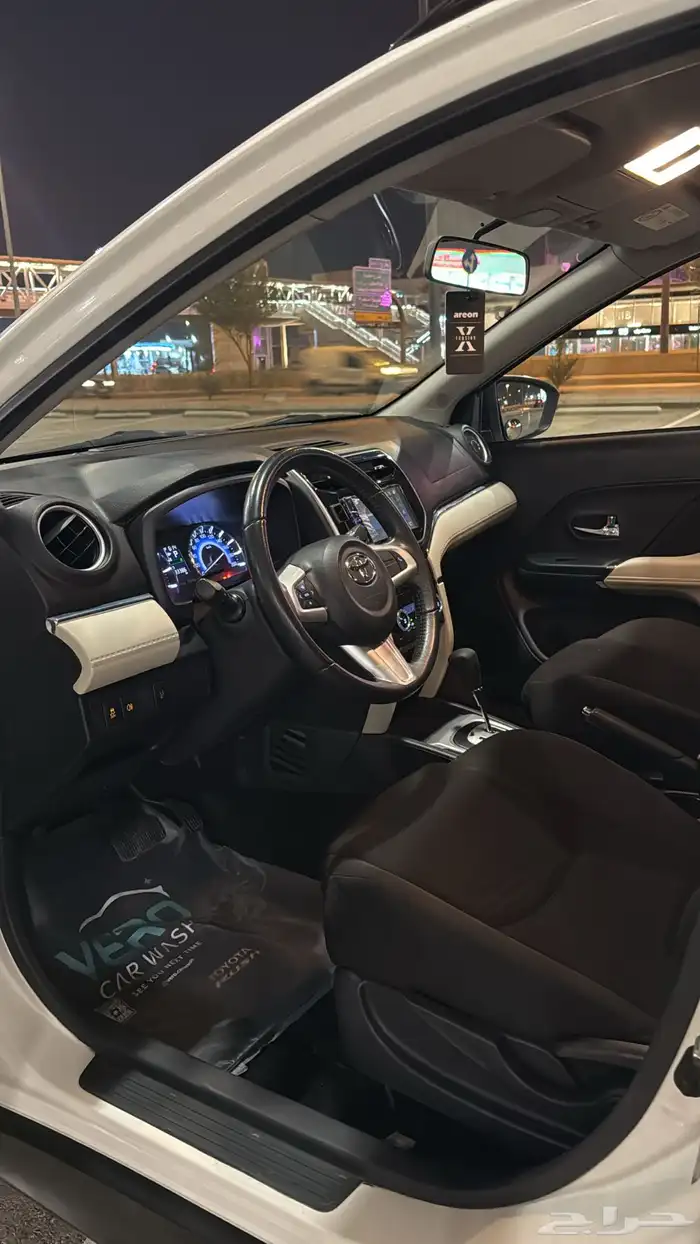 تويوتا راش 2023 فل كامل S 10