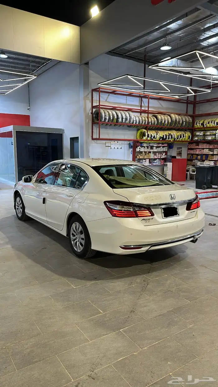 اكورد 2017 ستاندر 4