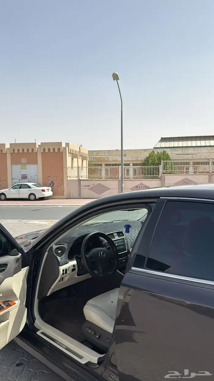 لكزس is300كويتي 2
